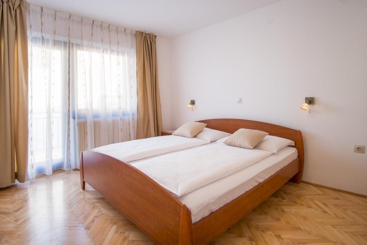 Bubi Apartments Malinska Exteriér fotografie
